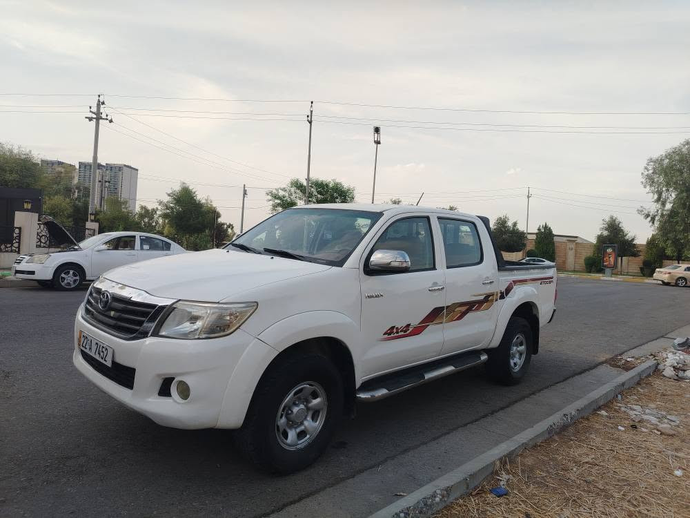هايلوكس • ٢٠١٢ • ٤*٤