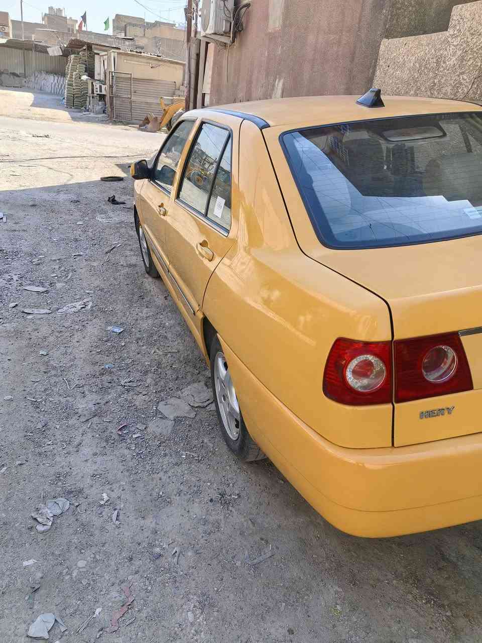 شيري كوين ٢٠١٠
سنوية ورقم بغداد انكليزي بأسمنا 
جاهزة السيارة مابيهه كل نقص
محور كير مكينه كورلا ١٦٠٠
حدادية جديدة على وضع الشركة
عدا طخة بالبك لايت مصلحه وراجعه بلادية 
تبريد ثلج منظومة جديدة
صدر امامي خلفي جديد
كهربائيات بلادية على وضع الشركة
شاشة وكامرة ولايت زنون
السعر ٤٥ ورقة وبيهه مجال
الاتصال على الرقم ***********
