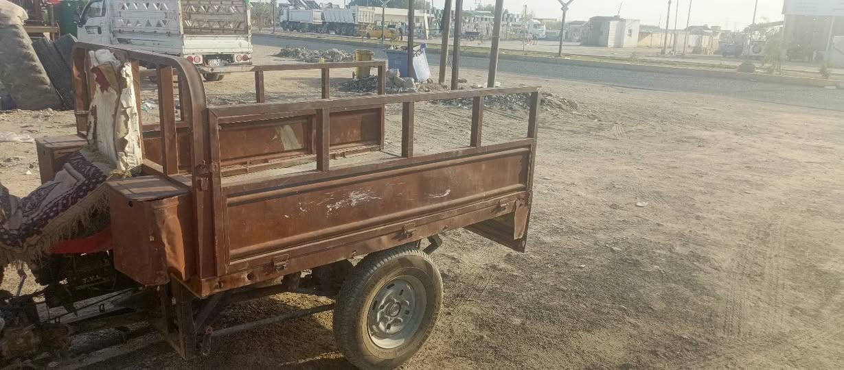 بدي للبيع مكاني الحمزة الشرقي 
***********
