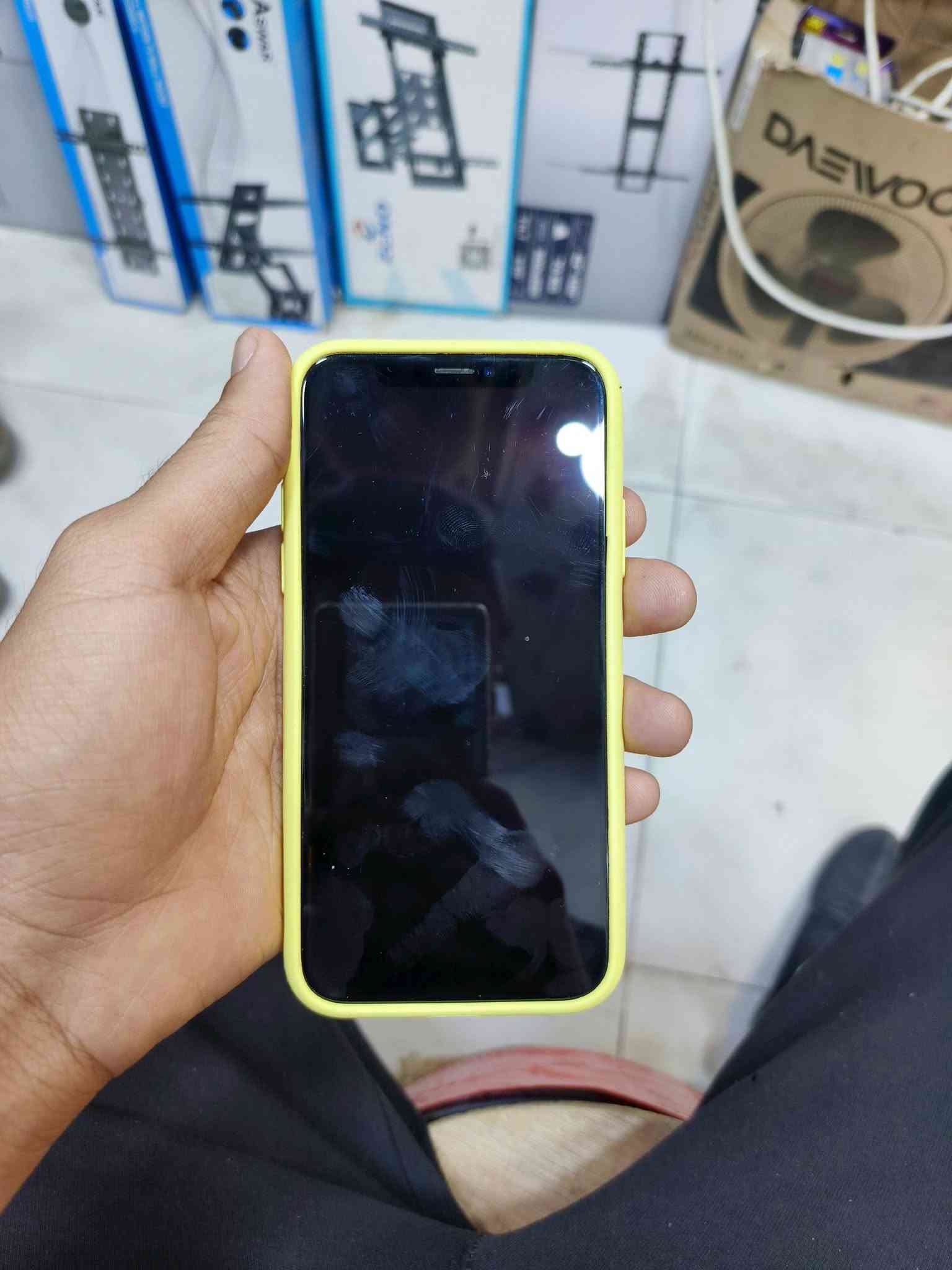 ايفون اكس • ٢٥٦ • بطارية ١٠٠٪