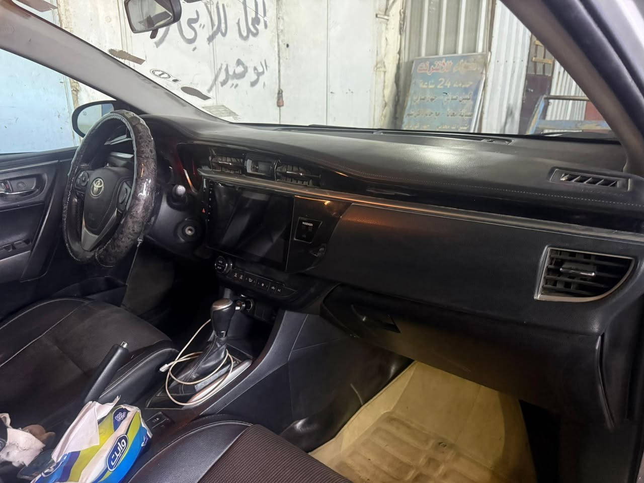 للبيع 
كورلا 2015 وارد امريكي رقم بغداد دولي تحويل مباشر 
منظومة غاز شغالة
كير محرك مكفولات تبريد شغال
مواصفات حلوة 
سيارة جاهزة مالت جناي  
ضرر موضح بالصور بيها بابين يسرا مصبوغات فقط 
مكان السيارة بغداد الطوبجي 
السعر 108 وبيها مجال 
التواصل
***********
