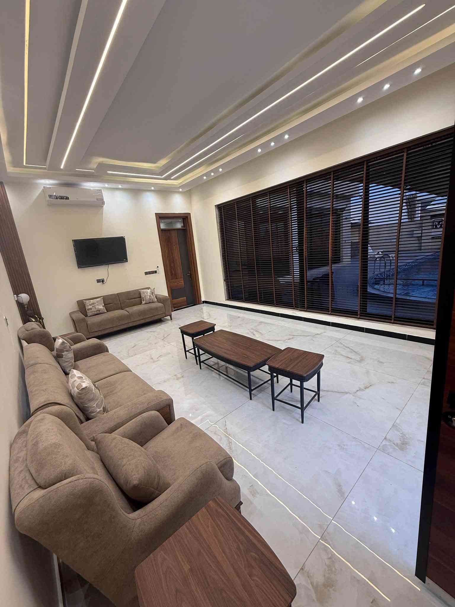 مزرعة للإيجار اليومي 🏡🌳
📍 الموقع: بغداد – الدورة – البوعيثة

✔️ أجواء هادئة ومناسبة للعوائل

✔️ مساحة واسعة وخدمات متوفرة
 

✔️ مثالية للراحة والونسة

📌 للحجز والاستفسار يرجى الاتصال أو المراسلة على واتساب: 

عبود الشيخ
 📞 ***********

 موثق في تطبيق اجرلي لسياحة المزارع في العراق 🇮🇶
