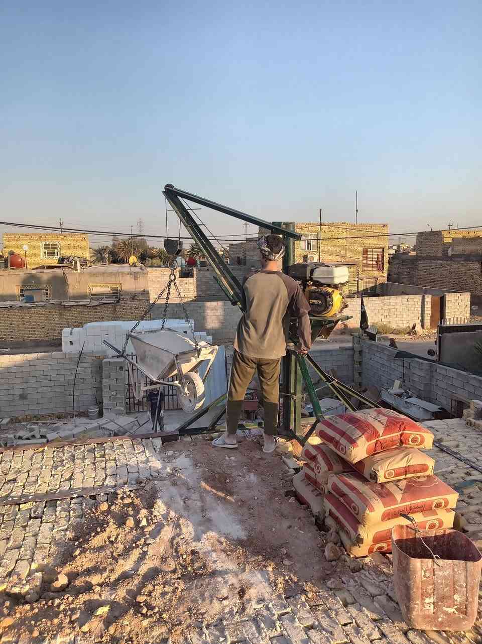 سلام عليكم ونج نجفي للبيع مشتغل بي بس اسبوع جديد طك كارتون للعلم ماطور مستعمل وعرباين مستعملات فقط لونج جديد 
للبيع او مراوس بونج سماوي
مكاني الديوانية السدير
*********** واتساب
