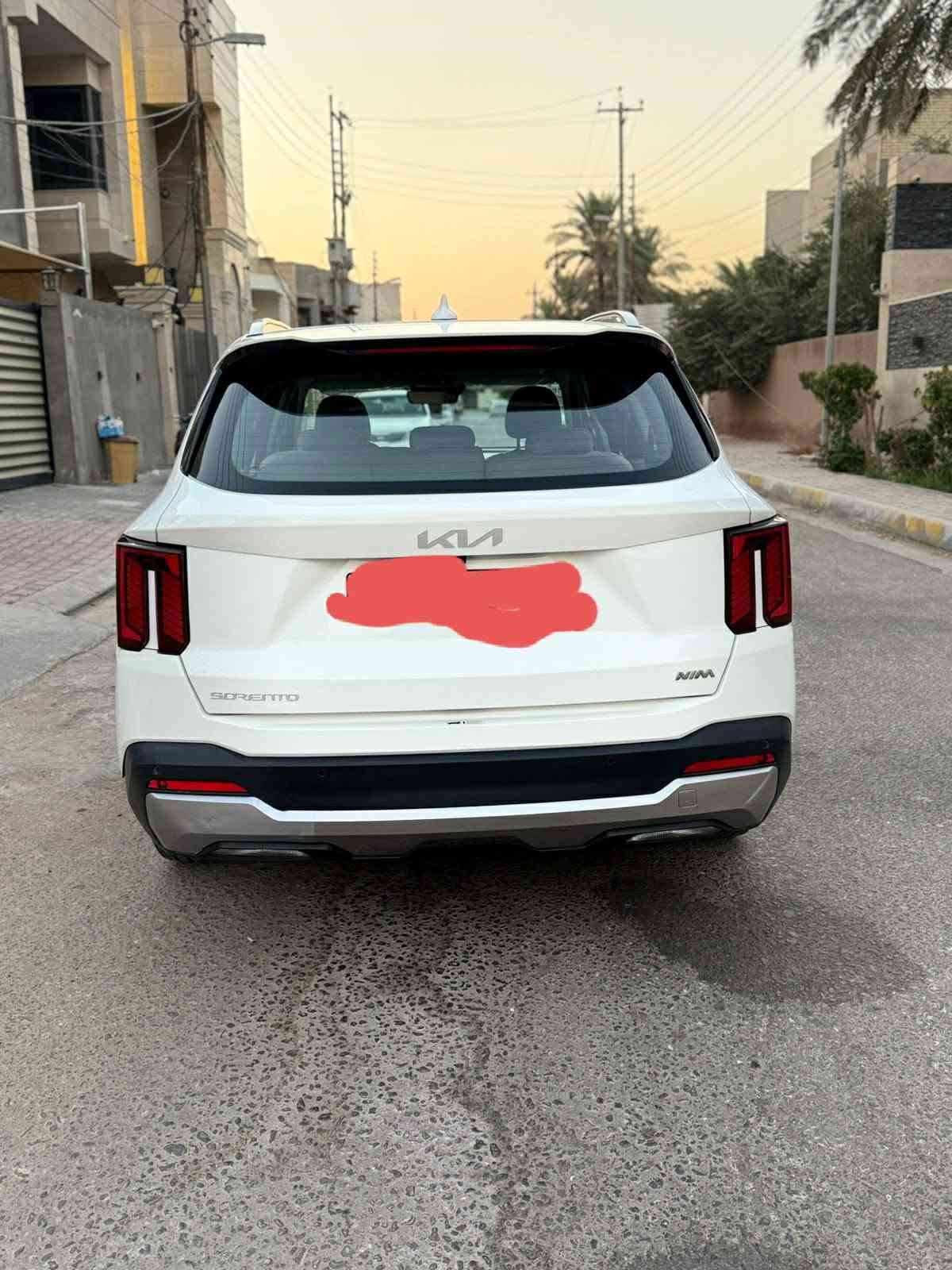 السلام عليكم سياره نوع سورنتو خليجي موديل 2024فول موصفات واحد على واحد لايت لد زنون بنراما لدار جانبي  حساس امامي خلفي حساس جانبي كامره  كير موس سايد ابريك بصمه فور ويل موس شاحن وير ليس  خمس بصمات بصمه تشغيل مري شفط جنطه كهربائي كشنات كهربائي  شاشه متصل شاشه كتروني سياره جديده سته سلند سبعه راكب 3قطع تبريد  السياره كفاله عامه اتريد تحويل اتريد وكاله باسم كردي عندي وكاله منا مباشر السعر 268بيع سريع  العنوان كربلاء رقم الهاتف ***********
