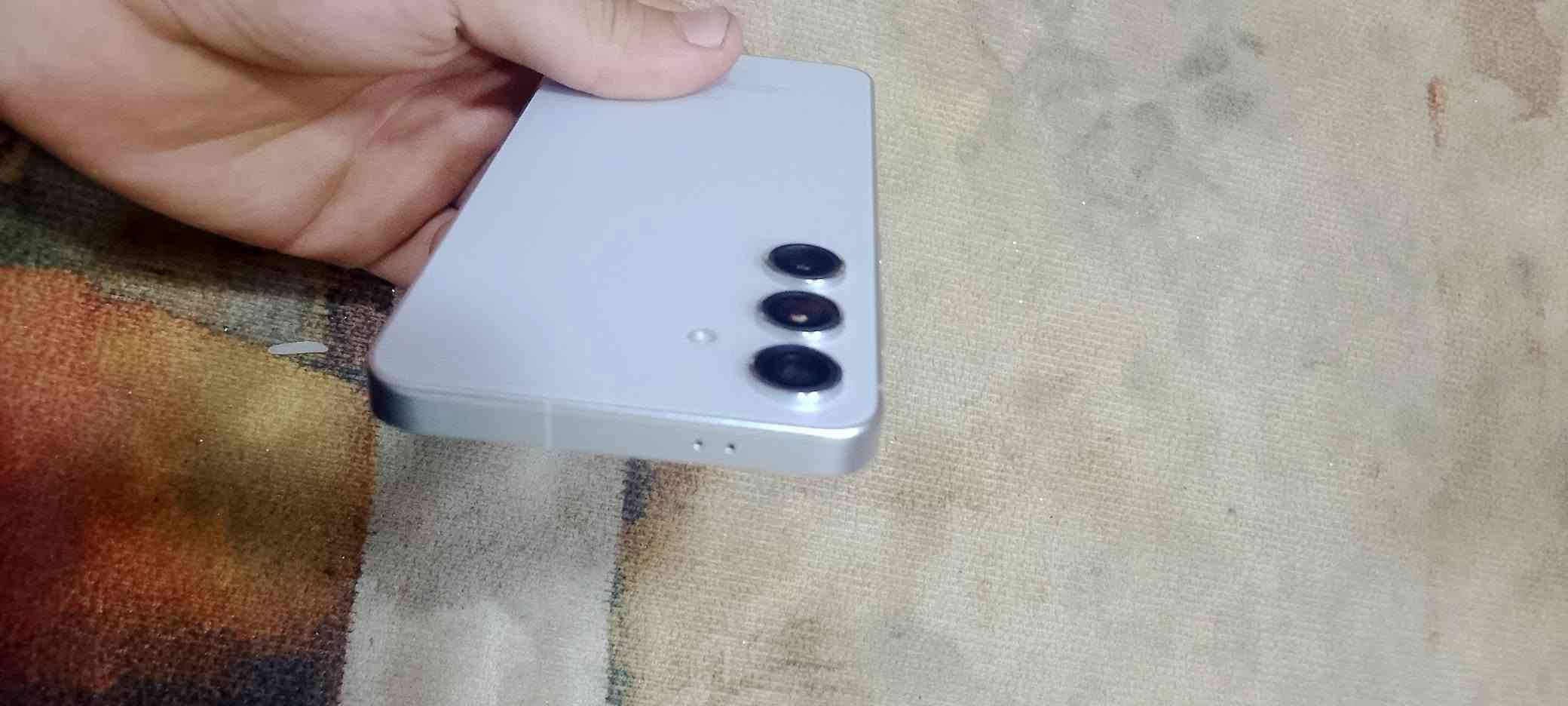 S24 ,
نظافة 100 شخط مابي وجهاز مكفول كله ابلادي 
ومواصفاته معروفة بل قوة والكاميرا *********** واتساب
مكاني زعفرانية ومتوفر توصيل ولكن اعتماد
