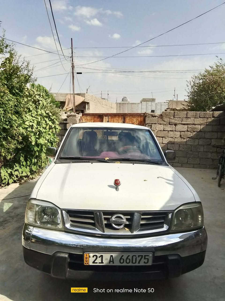 نیسان 2011 سەنەوی تازەیە بەناوی خۆمانۆیە ..کامل مەسرەف بێتەقەو رەقە بێ بۆیاخ گێرو مەکینەی بەشەرت ..سەیارەی ماڵە ..هیمەعرەز نیە...سعری مناسبە...
شوێن ..شارەزوور ..زەرایەن

***********

***********

