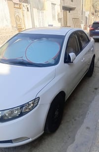 سيراتو 2012 خليجي مكينه 1600 رقم ذي قار جاهزه السياره بيها جاملغ الوره...