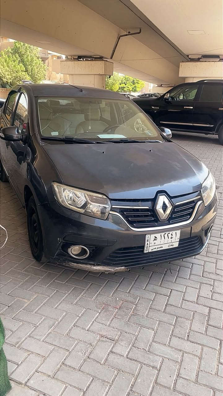 للبيع رينو سمبول ٢٠١٩ رقم بغداد حره سياره مابيها صبغ فقط بارد كير كفاله مكينه مبدلها جديد السعر٦٥ وبيها مجال ***********
