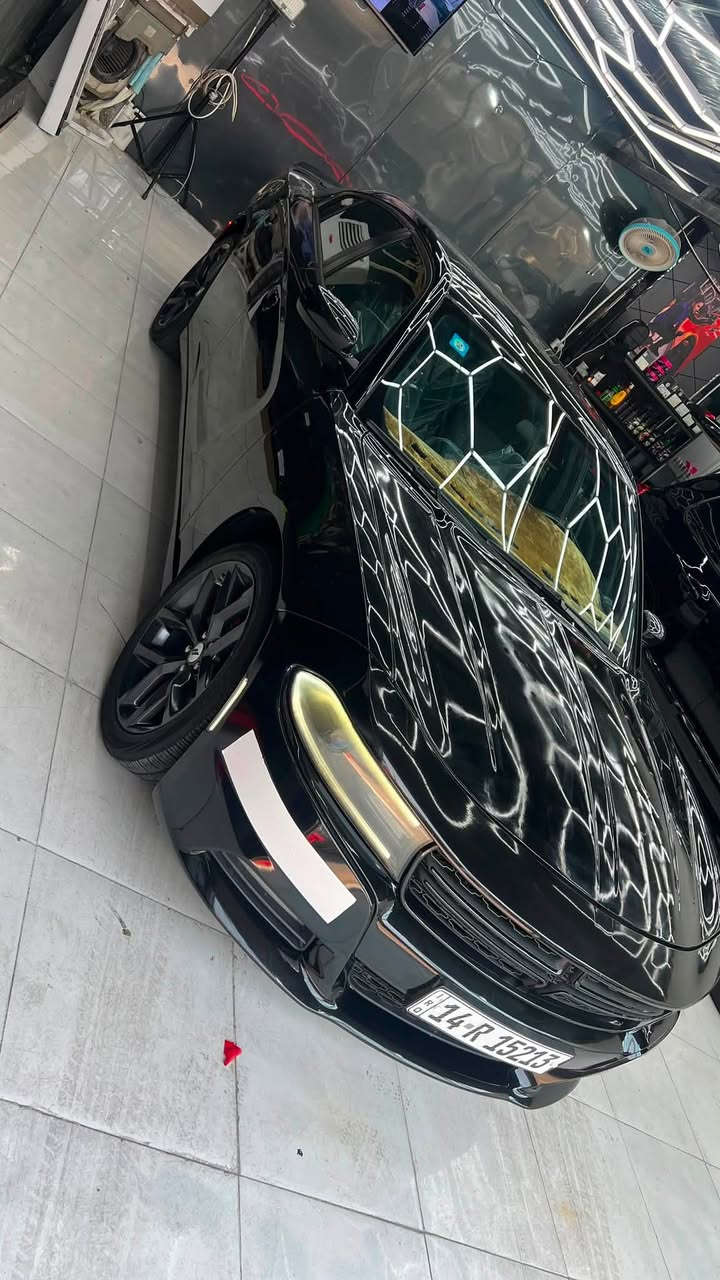 جارجر sxt اللون اسود مديل 2022 اصل حادثها جاملق وبنيد وتبديل لغد ايسر وشغل درجه أولى سياره جديده محرك وكير وأكسل وتبريد كلهن كفاله ماشيه 63 ميل رقمها بصرة وتحويل مباشر سعرها 180 ورقه وبيها مجال للاستفسار ***********
