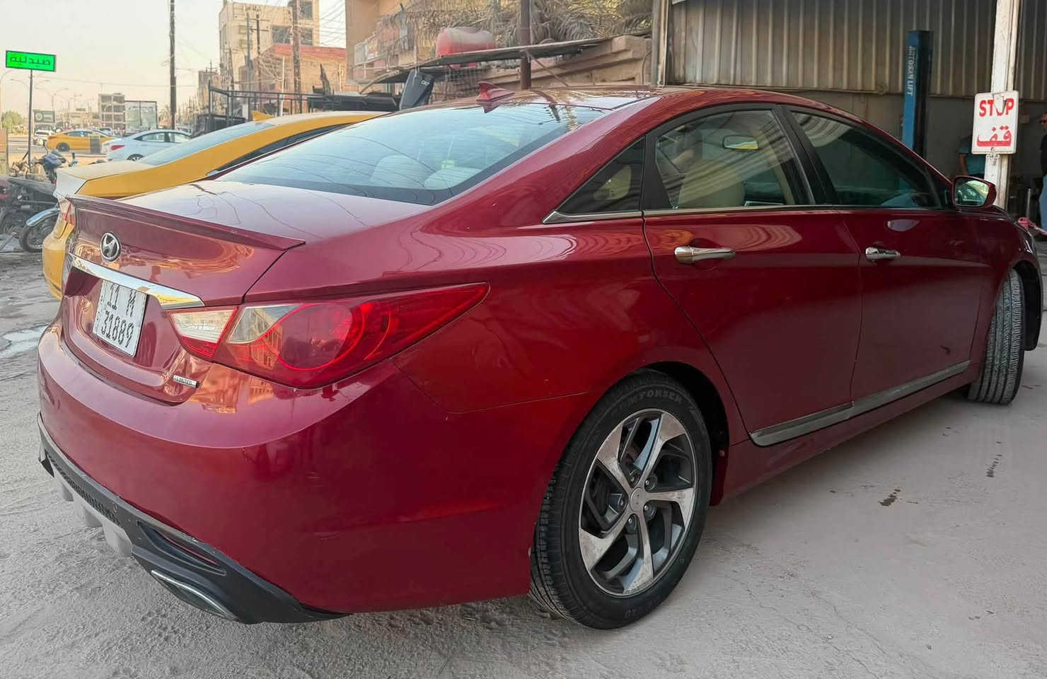 سوناتا 2013 امريكي بدون صبغ حادث تخريب البنيد و الجنطه  نفسهن نشدهن بدون تبديل ليبل واحد 
السياره جديده بدون اي نقص تبريد تخم تاير حداديه كله جديد 
السعر 107 وبيه مجال بسيط 
للاستفسار ***********
