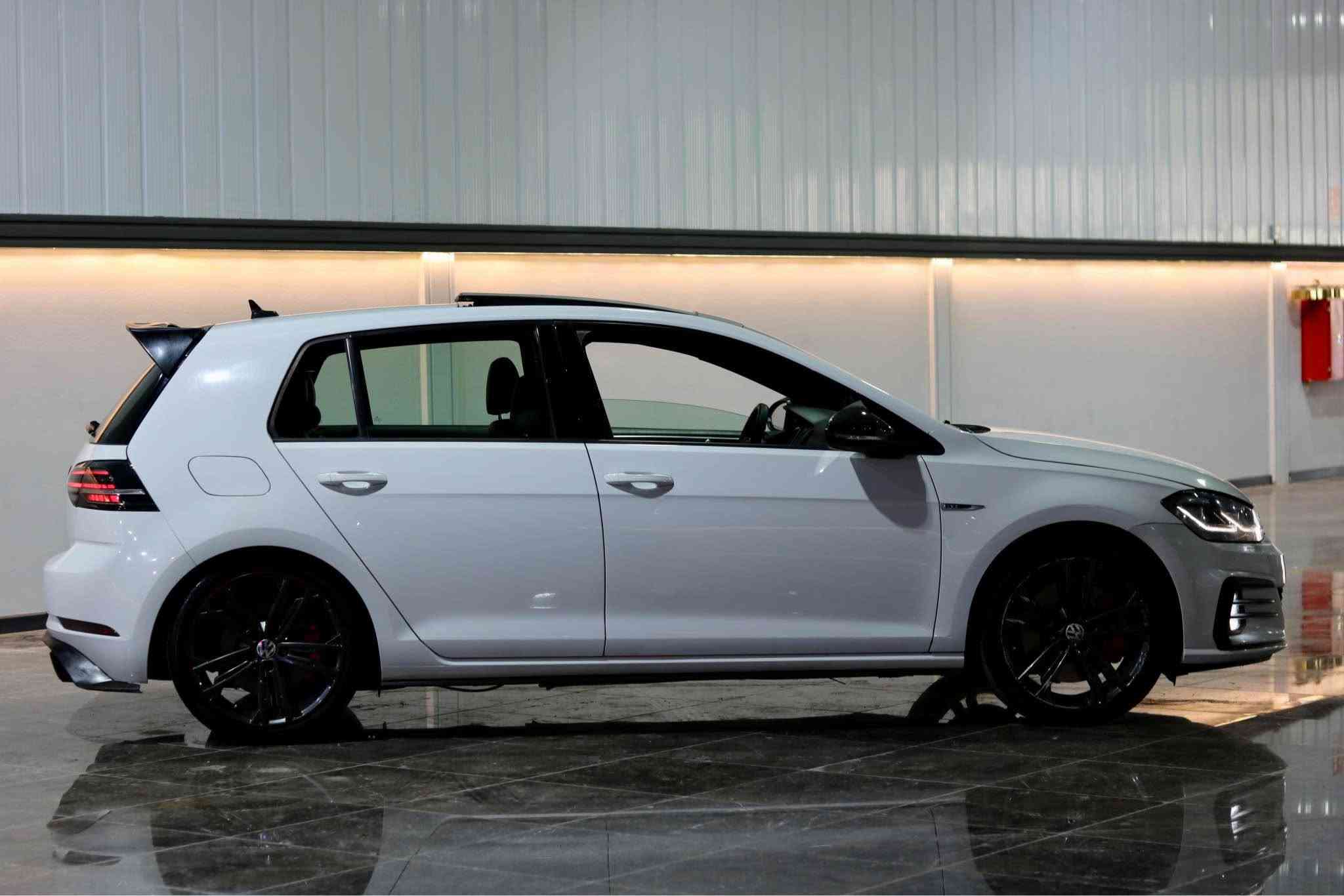 غولف GTI • ٢٠٢١ • ٦١٠٠٠ ميل