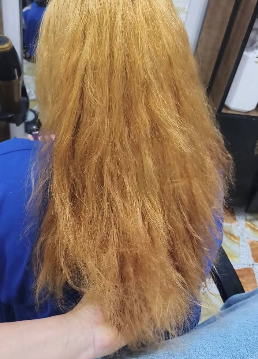 مساء الخير بنوتات
صبغ على حسب طلب الزبونه على شعر متعدد الالون وحنه
صالون ڪوافيرة جنى 🤍
العنوان.. 
بابل _المسيب_حي المعلمين الاولى _فرع مطعم المعموري *
للحجز خاص او الاتصال على الرقم واتساب ***********
#متواجدين من الساعة 10صباحاً الى 6مساءً

نص مكتوب في الصور:
- GS JANA SALON