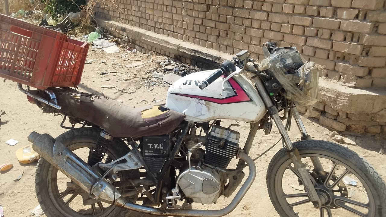 بانده البيع بدون اوراق مكاني ديالى بعقوبه سعر 250وبيه مجال مصوره جدامك ***********وستاب فقط الي مو شراي لا ينتصل
