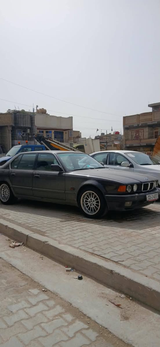 بي ام ٧٤٠ • مديل ٩٣ • مكينة ٤.٤
