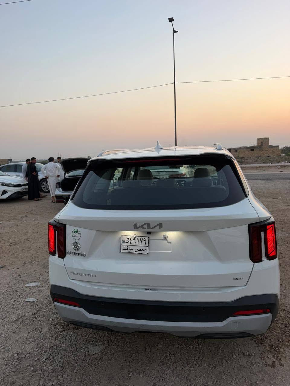 البيع أو المروس
كيا سورنتو 2025 خليجي 
مرقم شهداء مثنى وكاله عامه من المالك
مكفوله من صبغ وتبديل 
موصفات واضحه بل صور 
خمسه راكب 
حجم مكينه 2500 
سعر 235$ وبيه مجال 
للاستفسار الأتصال 
***********
