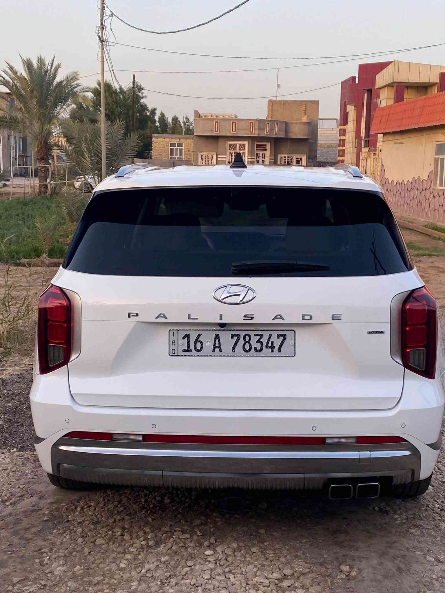 هونداي بلسايد
موديل 2024 اعلى فئه(كالكرافي)

فول 1/1 اعلى فئة
1 - اللون / ابيض صدفي 
2 - العداد 26الف mi
3 -  رقم قادسيه شهداء 
4-  شاشة عرض(داتا شو)
5- المحرك   v6    3.8 <
6- بصمة تشغيل + بصمة ابواب
 +تشغيل عن بعد نظام 
تقديم وترجيع  على بصمه 
8-  فتحة سقف عدد ٢
9- سماعات هارمن گاردن 16 سماعة
10- رادار امامي  + خلفي+رادار جانبي  
11- حساسات امامي + خلفي 
12-  كامرات عدد 6  360 درجة 
13- كشنات امامي خزن ميموري +مساج 
14-  كشنات كهربائي تدفئة وتبريد
15- كشنات جلد ملكي 7 راكب قلاب كهربائي 
16- جميع الكشنات تدفئة تبريد
17- بردات جانبية
18- تبريد مركزي امامي + خلفي منفصل التحكم
19-تحكم ستيرن + شفتات
20- تدفئة ستيرن 
21- مرايا هيتر + تعتيم 
22- صندوق كهربائي شفط
23 - وضعيات قيادة  (٥)
24- ويل كب حجم  ٢٠ 
25- اوتو هولد + نقطة عمياء 
26- سايد بريك بصمة + مثبت سرعة
27- شحن لاسلكي 
28 - إشارات بالمرايا  + إشارات جانبيه
29 - اوتو هولد
30 - تحديد مسار
31 -شاشة ديجتال كبيرة
32 -تشغيل عن بعد 
33 - استيرن رجاج
35 - نظام مانع انزلاق 
36 - نظام نزول منحدرات 
37 -كشنات Vip منفصل ملكي
الحادث مصبوغه حزام ما عدا الجنطه

السعر 290
مكاني الديوانية مركز 
الرقم ***********
