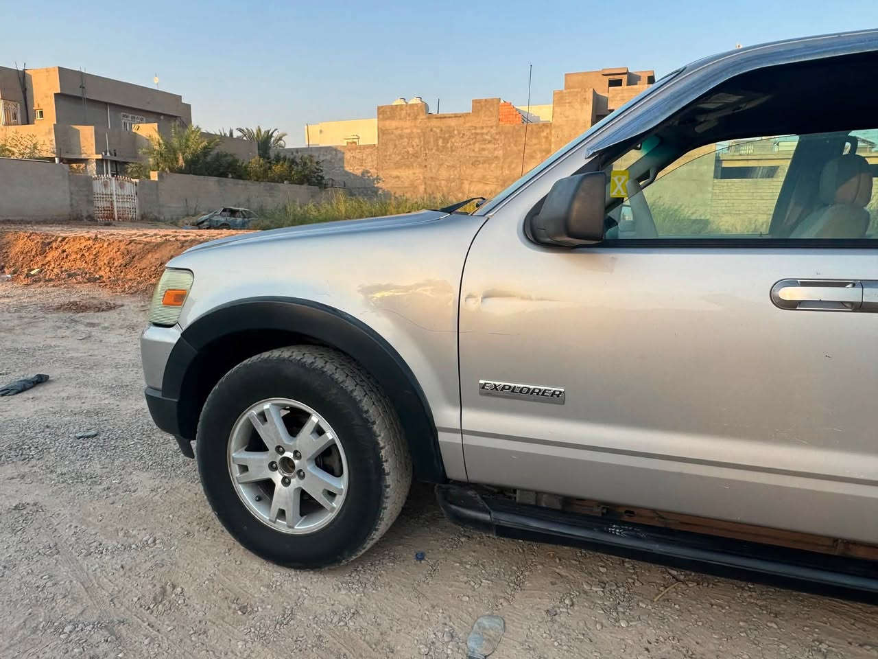 سلام عليكم
فورت اكسبلور ٢٠٠٧
مكفوله بدون صبغ 
كير مكينه تبريد حداديه خير من الله قطرت صبغ مابيهه 
سونار مرفوق بل صور 
سنويه ٢٩

السعر ٨٥
‭***********
