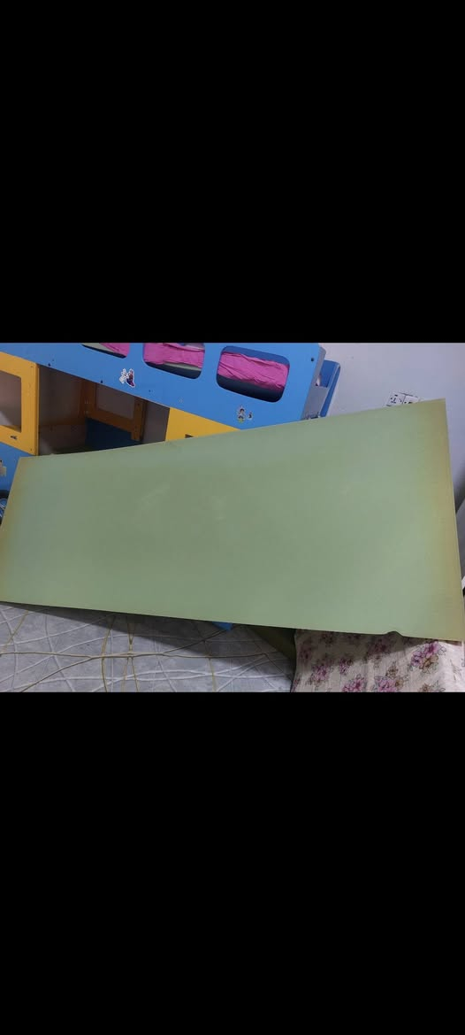 من رخصه ادمن أغراض للبيع ت ***********

نص مكتوب في الصور:
- 1 من 4