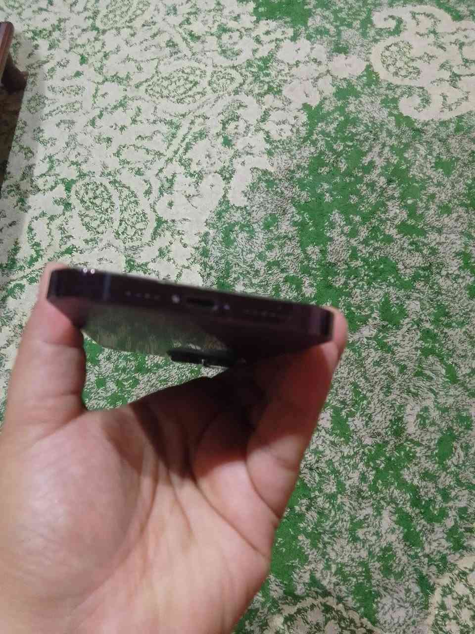 آيفون ١٤ برو ماكس • ٢٥٦ • بطارية ٨٧٪