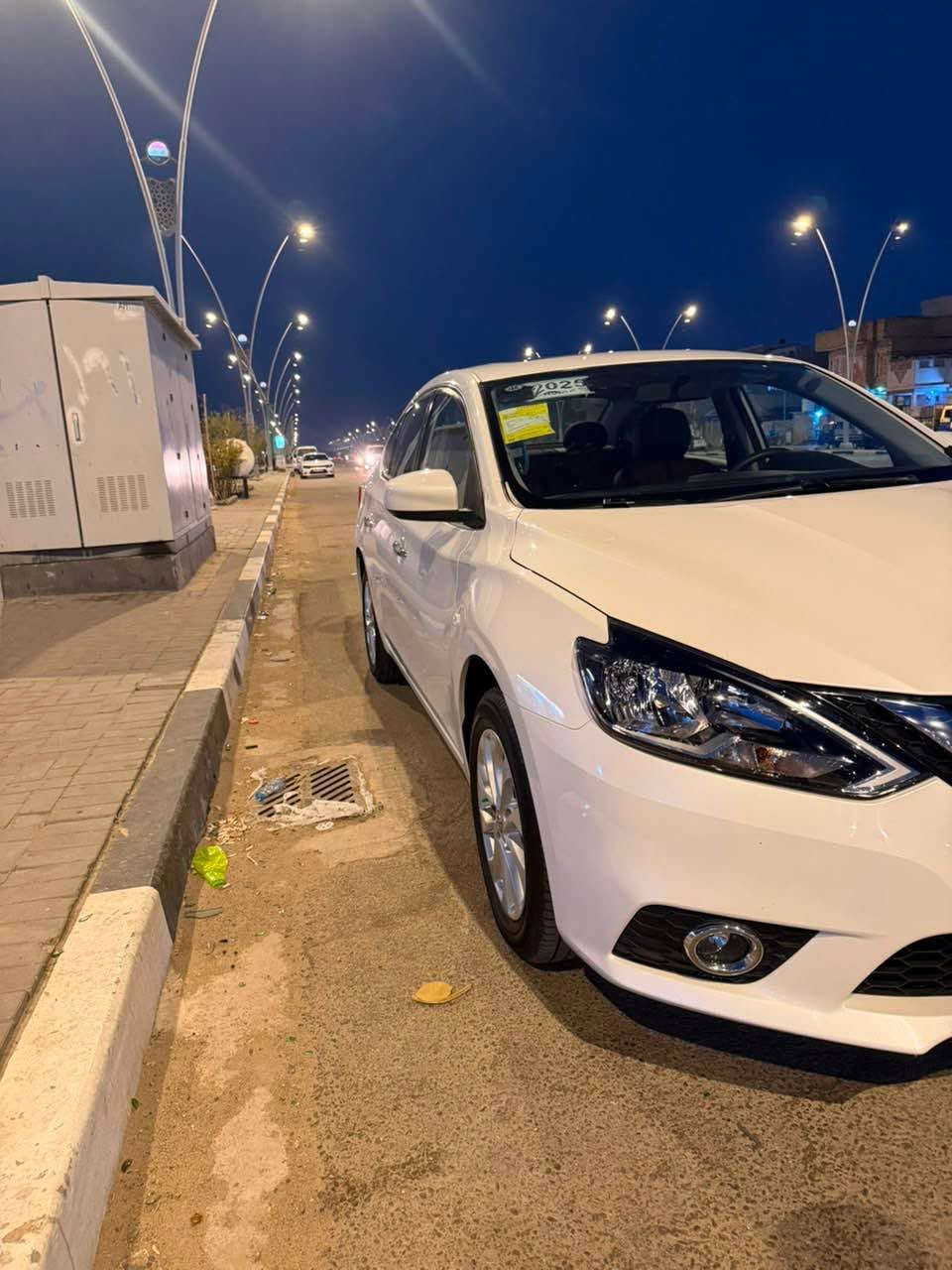 سلام عليكم نيسان سنتره 2025 كفاله عامه ماشيه 12 الف سياره فول مواصفات فتحه الداخل احمر العنوان البصره *********** البصرة, العراق
