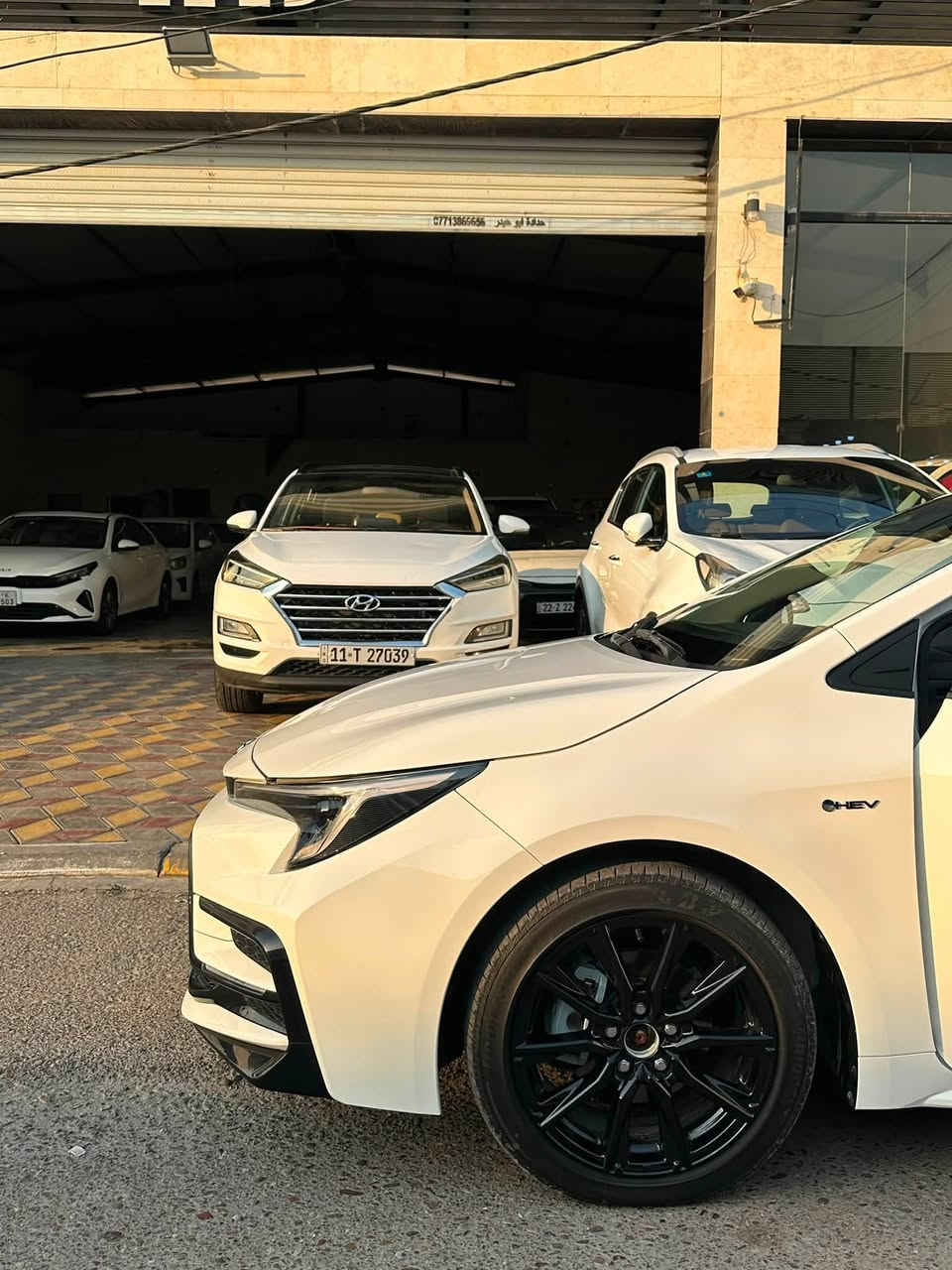 السلام عليكم للبيع كورلا S فول واحد على واحد 4كامرات ماشيه 3.000km جديده مكفوله كفاله عامه كرسي كهرباء داخل احمر مكانها بغداد إلاستفسار ***********
