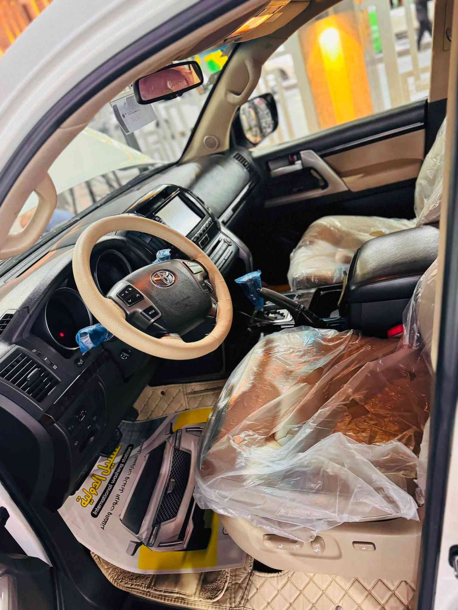لاندكروز VXR • ٢٠١١ • رقم بغداد