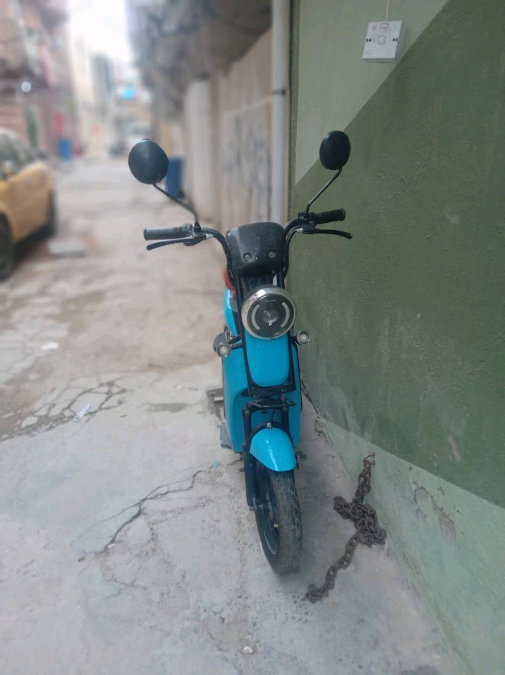 دراجة كهربائية • حجم ١٤ • تحتاج بطارية