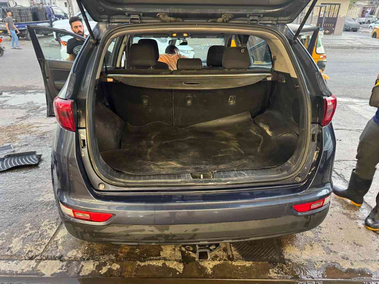لعطالسلام عليكم مكلف بل نشر سبورتج 2018مكينه‏‪2400 2400نص مواصفات فور ويل السياره مكانه بغداد العطيفيه صور الحادث مرفقه مع السونار السعر 123ورقه وبيه مجال ‏‪***********‬‏ الاتصال بصاحب السياره ابو ياسين
