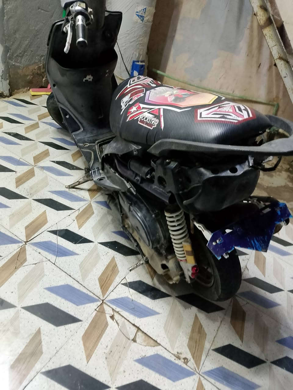 ماكس عدل  بوش 58  درجه شلع معدل درجه ناعم لا صوت ولا شي خرسه درجه تخبل شصي مصبوغ بنفسجية تيرات ولا فتيل بيهن خبلني ولا ممسوحات جداد كلجات رياض الخلفه امامي بالكهرباء شغل 375 بيها مجل بابل ورديه داخل***********
