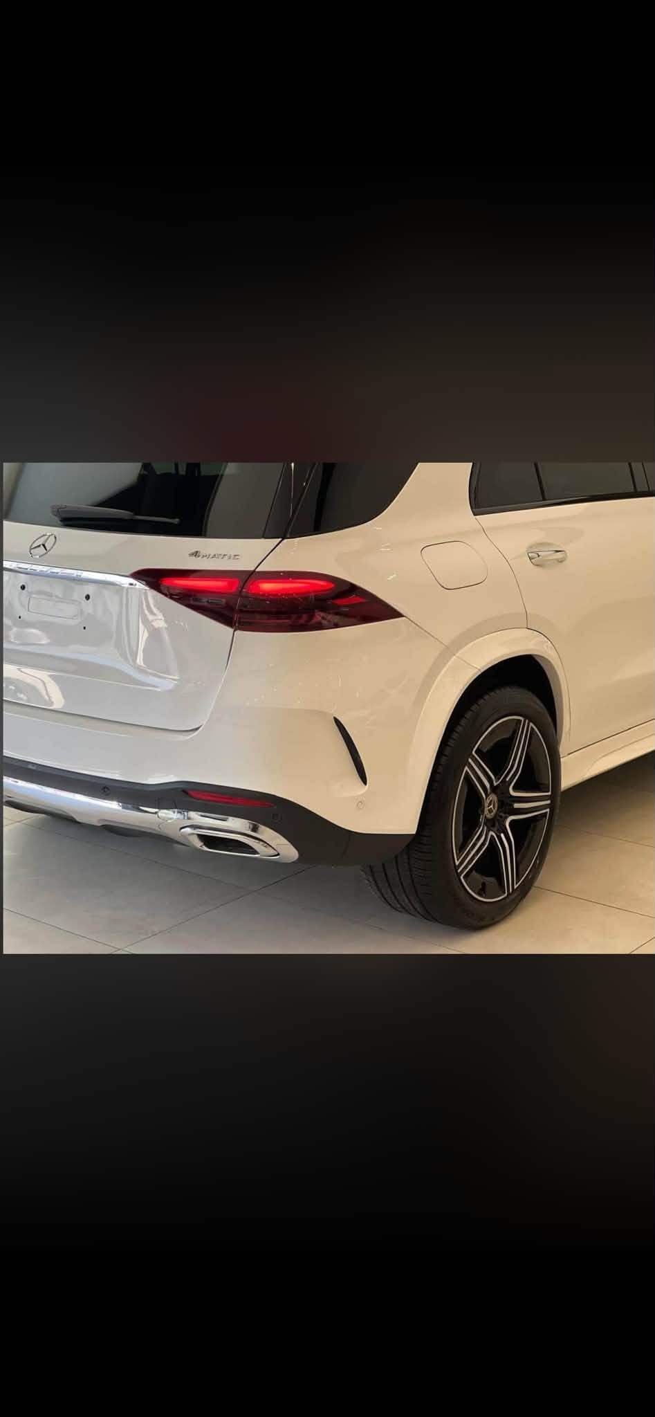 السلام عليكم
مرسيدس GLE 350  2024 AMG 

ماشية 11 الف فقط

فول   مواصفات AMG بلاد

بانوراما 

خمس كامرات

كشنات تدفئة تبريد 

دشبول بيانو

داخل مشمشي  

انارة داخلية متغير

نظام خرائط

فول رادارات امامي خلفي  جانبي 

حساسات 360 درجة  

اوتو ستوب 

اوتو هولد 

صندوق كهرباء 

استيرن كهرباء

شفتات استيرن

‏‎مقعدين خزن(ميموري)

شحن وايرلس 

( حادث جاملغ خلفي  صبغ

والصندوق نصفه صبغ 

بدون دواخل بدون ايرباك)

السعر: 51,000$ وبي مجال

للاستفسار: ***********
