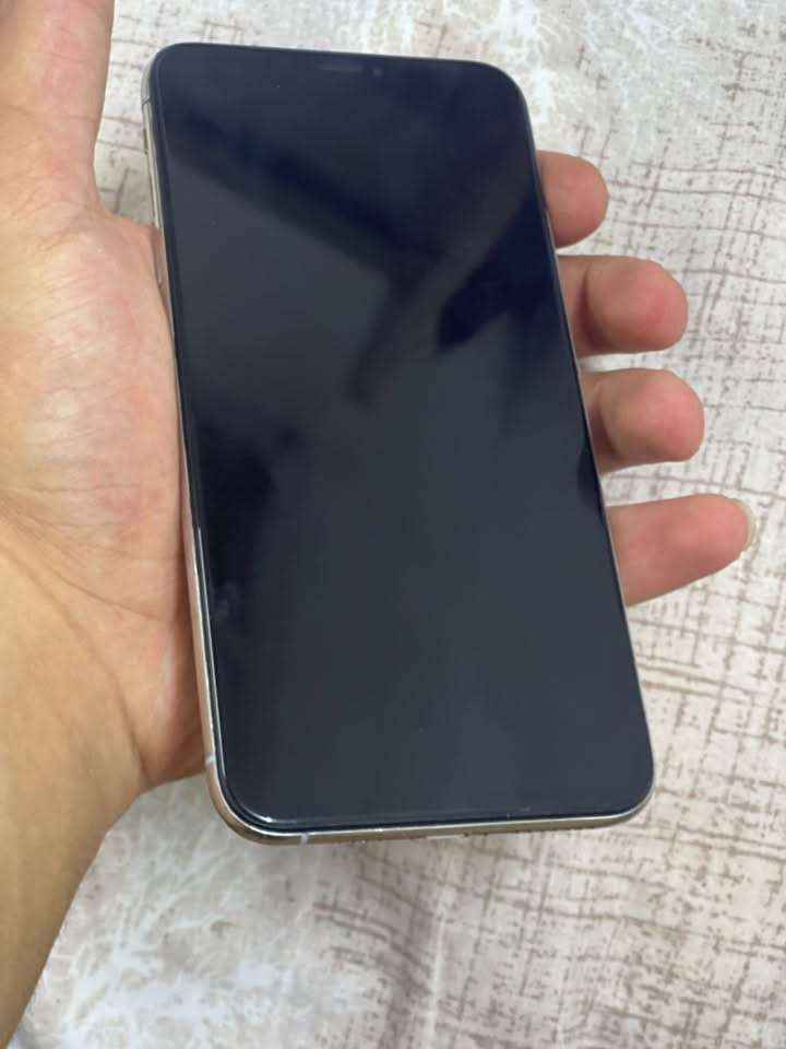 السلام عليكم ايفون XS MAX ذاكره 256 مبدل بطاريه فقط السعر 200 وبي مجال ***********
