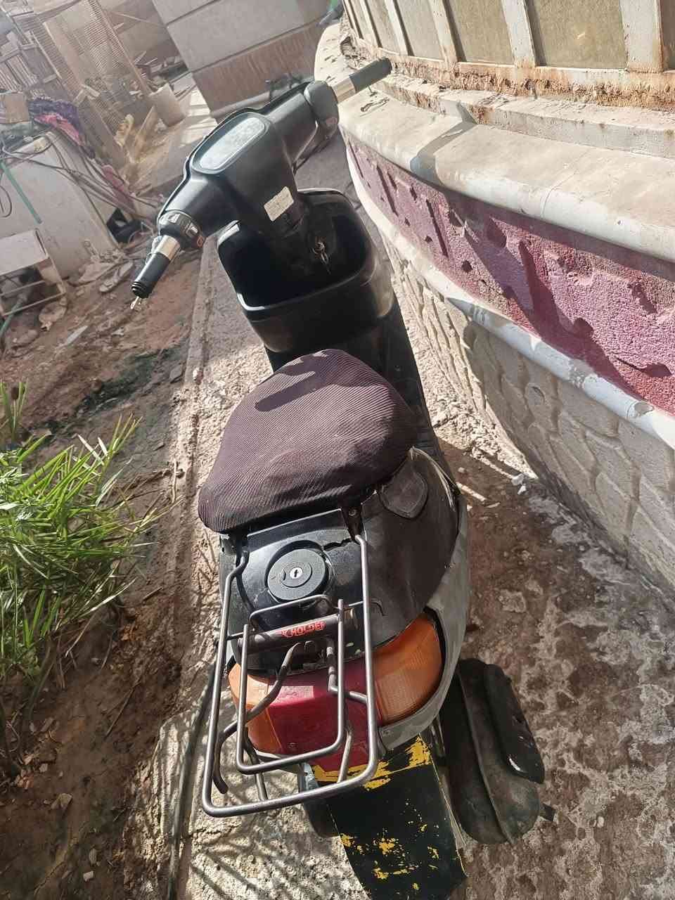 دراجة منغولي طافيه ما بيه ناريه ابيع كوم حديد ب85الف مكاني البهادريه ***********
