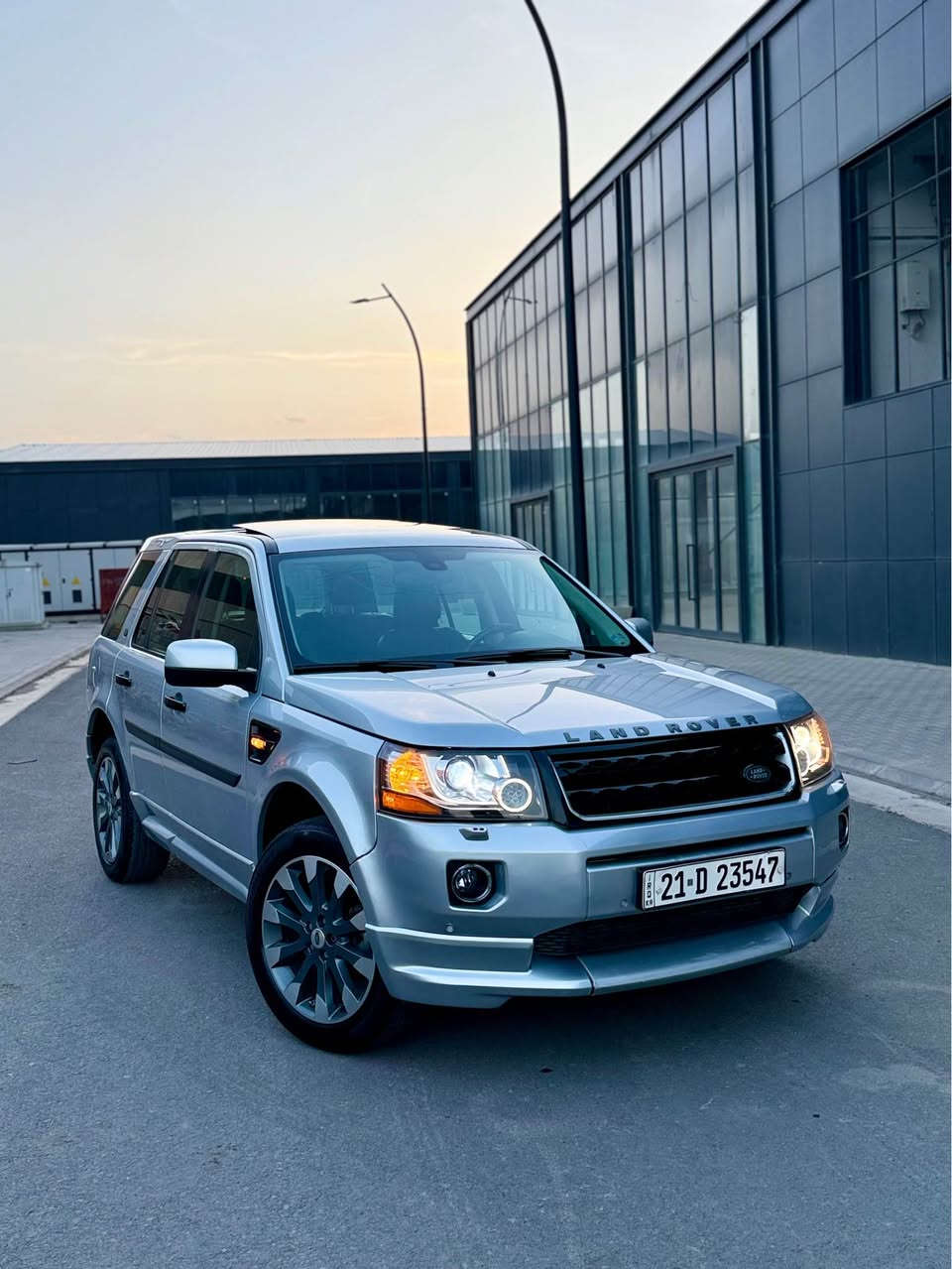 لاند روڤر LR2 • ٢٠١٣ • ١٠٨٠٠٠ كم