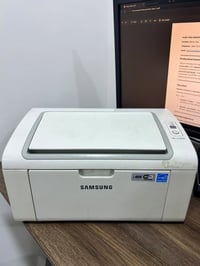 Samsung ML-216w طابعة أسود وابيض واي فاي باودر ( ما تجف)  تطبع 21 نسخة...