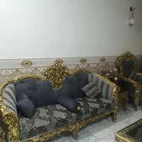 تخم • ١٠ مقعد • كنب