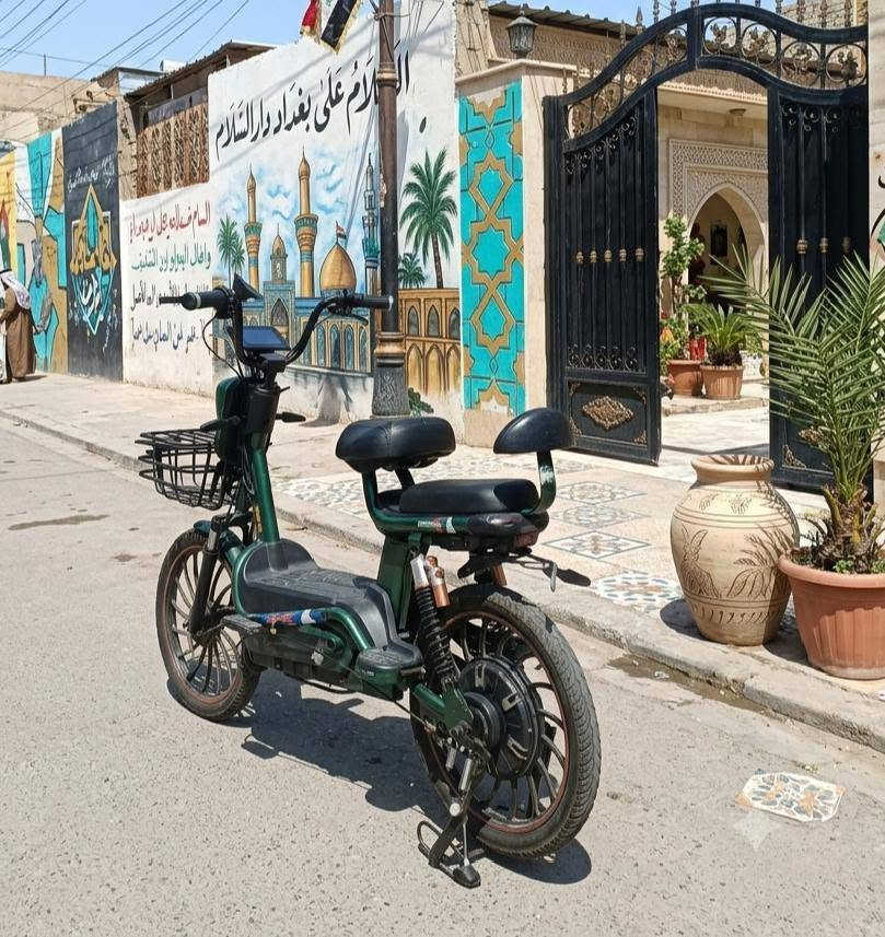 سلام عليكم دراجة شحن
مواصفات : 
1- سويج وبصمة 
2- تشغيل عن بعد عن طريق البصمة 
3-منفذ شحن للتلفون عن طريق الاستاند 
4-شاشة ايباد تحديد العطل 
5- نظام قفل السرقة تقفل الدراجة ويقفل وياهة التاير الخلفي 
6- سلة امامية 
7- الشاحنة الاصلية 
8-البطاريات 60v
9- اربع سرع
10- عداد السرعة حقيقي
11- بطاريات 5
.***********
. الموقع بغداد حي العامل شارع الشلامجة السعر 225 وبيها مجال بسيط حك الجية
ملاحظة / فقط الأشاير والايت ما يشتغل
