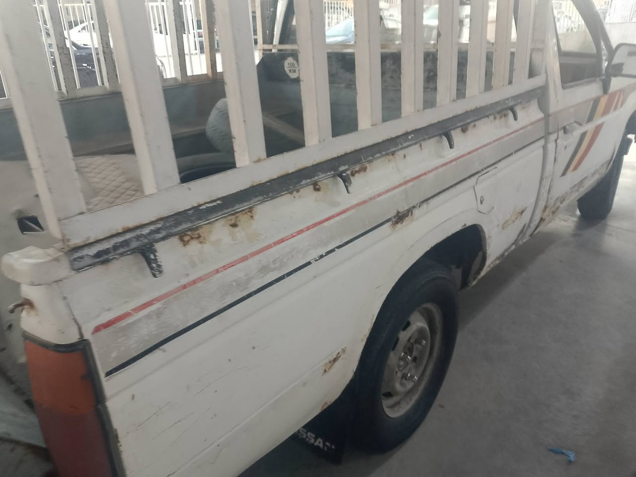 نيسان بيك اب • ١٩٨٨ • ورق تحويل