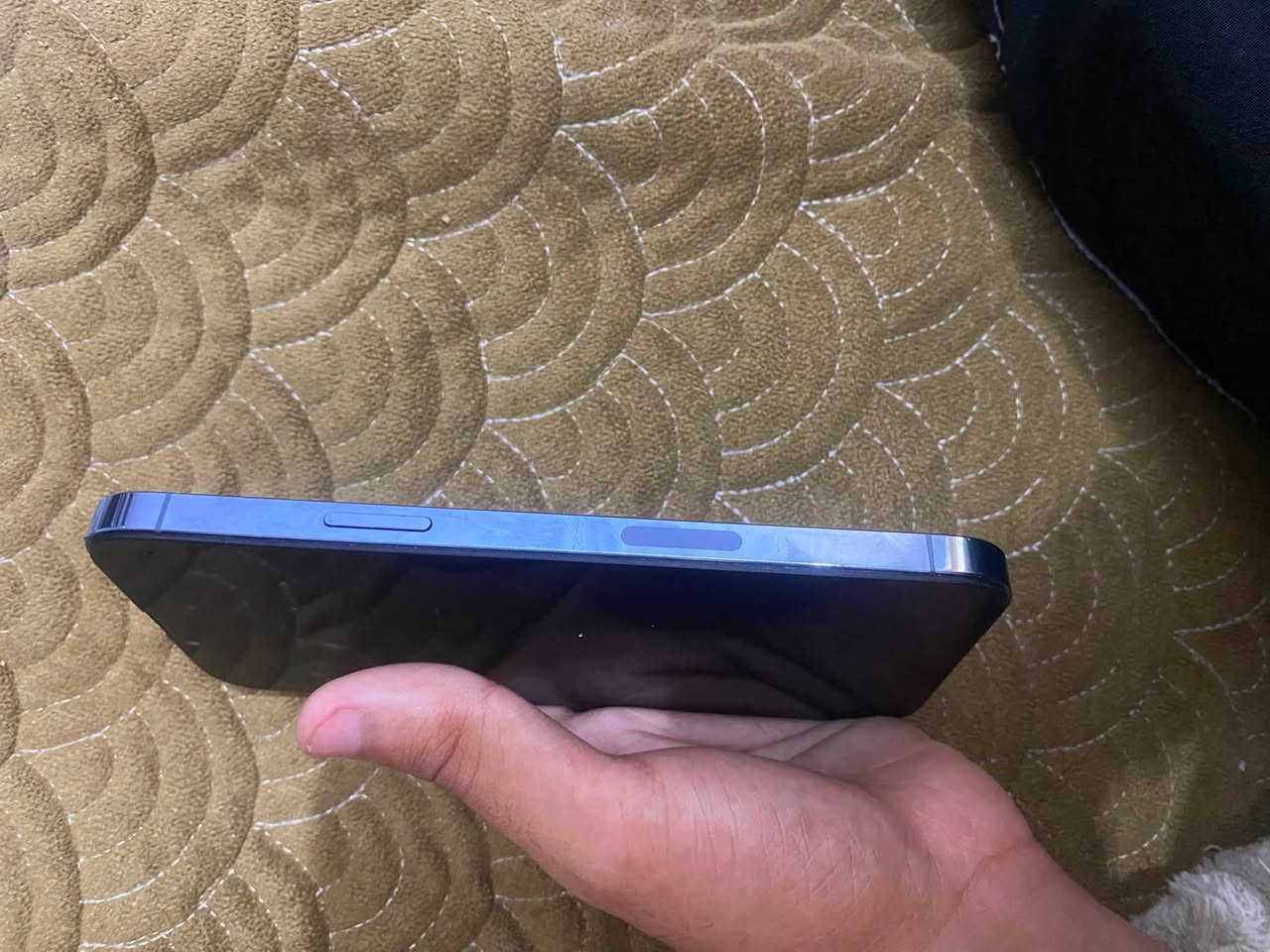 13 برو ماكس ذاكرة 512 مبدل شاشة اصلية 3 خيارات وفيس ايدي شغال ✅ مبدل بطارية 100
السعر 550 رقمي *********** العنوان بغداد الزعفرانية
