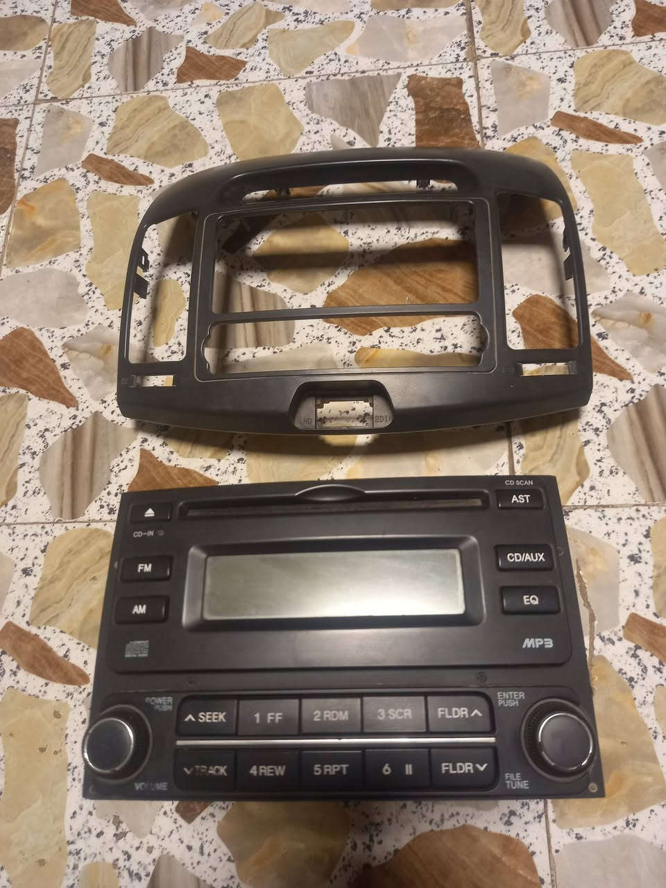 راديو مسجل • مستخدم قليل • كربلاء