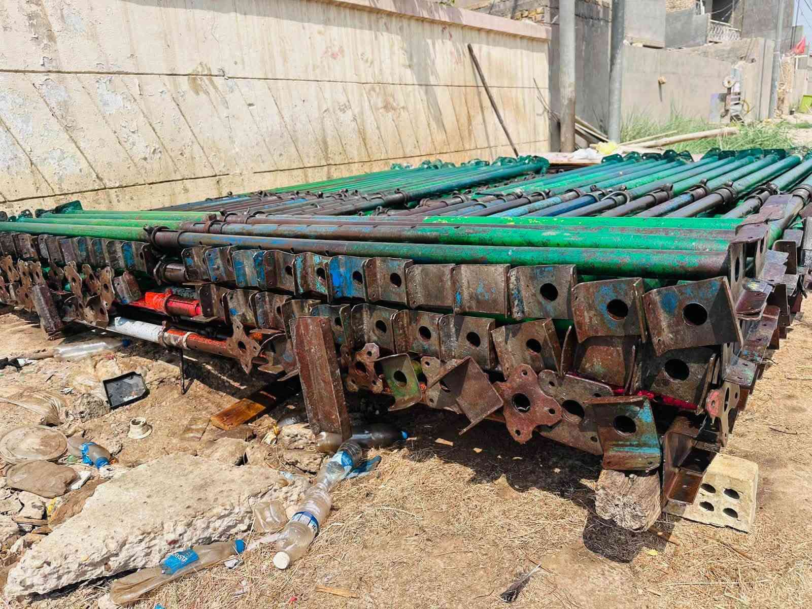جكات لبيع حاضن وعجمان ٤ متر الحاضن التركي القديم وعجمان الاماراتي الاصلي العدد ١٥٤ السعر مناسب ***********
