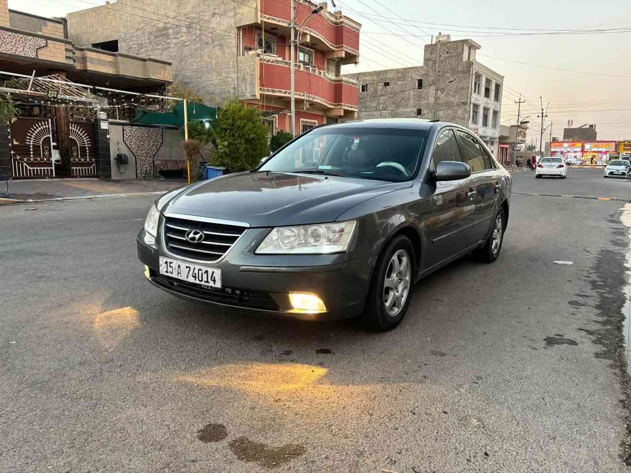 السلام عليكم
سوناتا للبيع 
موديل 2009وارد امريكي 
مصبوغه عام للجماليه 
محرك 2400دوش
مواصفات 
سلايد روف
كشن كهرباء 
كشنات جلد 
تحكم ستيرن 
لايت زنون 
داخل صاج 
رقم انبار دولي 
السياره جاهزه من اي نقص كير محرك صدر تخم تاير كلها جاهزه 
السعر:93وبيها مجال 
العنوان الرمادي 
للاستفسار الاتصال على الرقم 
‭ ***********
