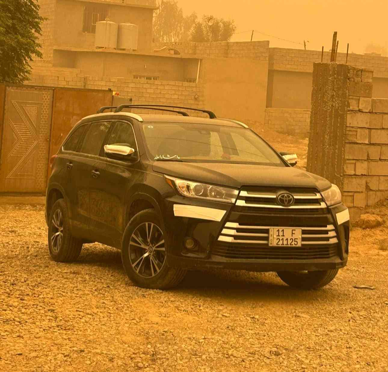 السلام عليكم
هايلندر 2019 وارد امريكي 

السعر❇️ 220 ورقه وبيها مجال 

مواصفات le
محرك 6 سلندر 3600 (محرك وكير شرط)
ماشيه 75 ميل يعني120 الف كيلو  رقم بغداد الجديد بأسمي
مشروع وطني تتحول بمحافظتك
والتحويل مباشر
سنويه وهزه جديد قبل شهر جددتها
7راكب 3 قطع تبريد
تبريد لمس منفصل وتبريد خلفي منفصل عن الامامي

✳️المواصفات:-
- رادار
-تثبيت على المسار
- نقطة عمياء
- مثبت سرعه
-جنطة كهرباء وشفط
-نظام سنو للثلج وللمرتفعات الحاده
-مانع انزلاق
-نظام اطفاء المحرك في الازدحامات
- نظام سبورت
-نظام ايكو
-اكيد تحكم ستيرن جهتين كامل
-كرسي سايق كهرباء
-شاشه وكامره خلفيه بلادي
-قيادة شبه ذاتيه

✳️الضرر :-
جاملغ خلفي جهة السايق تبديل وصبغ فقط (قطعه واحده صبغ)

وتعديل براس الشاصي السكن 

وبيها تعديل بارد بصفحة السكن بالباب 
وتكدر تفحص بكيفك 

✅المكان كركوك والحويجه 
رقم الهاتف ***********
