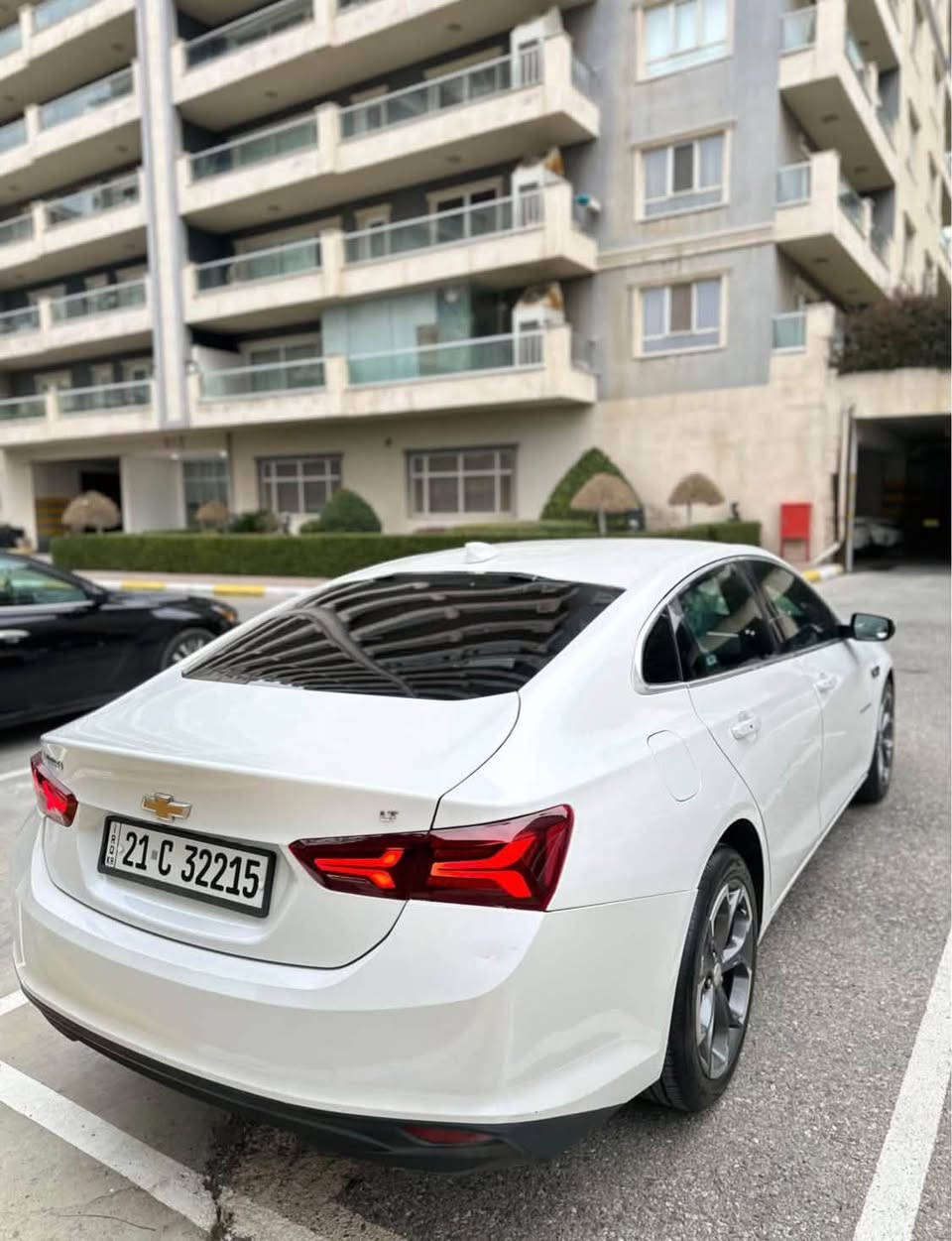 Malibu 2017 LT1
‎شۆفرلێت مالیبۆ ٢٠١٧ 
‎مه‌كینه‌ ١.٥ ی تۆربۆ 
ڕەنگی سپی سەدەفە زۆر جوانە
تایە و ویلی پریمەر وە بەگلایتی دواوەی گۆڕاوە بە لید کە لێرە بوونی نییە لە سینەوە تەڵەب کراوە زۆر جوانە 
گێڕو مەکینە بە شەرت نەکراوە بێ کێشە 
سەنەوی تا ٢٠٢٧ مانگی ١١ تازەیە 
تەنها ٤ پارچەی و تۆزێ شانی دواوەی بۆیاخە بێ مەعجون تەنها لەسەر شوخت پێش و پشتی کەپسە ئێڕباگی نەتەقیوە هەمووی بیلادە 
شاشە گەورە ، کوشن کارەبا ، ٥ بەصمە ، کارپلەی ، لایت زینۆن بیلاد ، ئۆتۆ ئیستۆپ ، کامێرا ، کامل لیدی ناوە بیلاد ، گێر ئۆتۆماتیك و عادی ، زۆر مواسەفاتی تر...
ژمارە مۆبایل : ***********

نرخی تەنها ٩١ گەڵاو معامەلەیەکی کەم .
