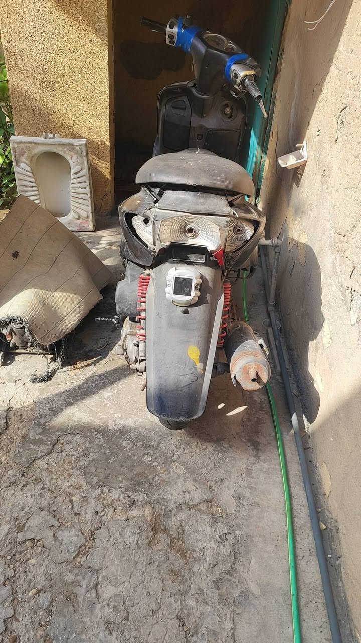 سلام عليكم من رخصت مدير المحترم سكنس نثيه 140 سرعه محرك خير من الله نكره وحده تشتغل نكره سلف  كفرات تعبانه كهربايات عوزهه ترتيب  كابريتر جديده شوته جديده خير من الله انكر وطلع وين ماتريدكوم حديد ابيعلك  سعر 150 عنواني الحسينيه  تلفون ***********
