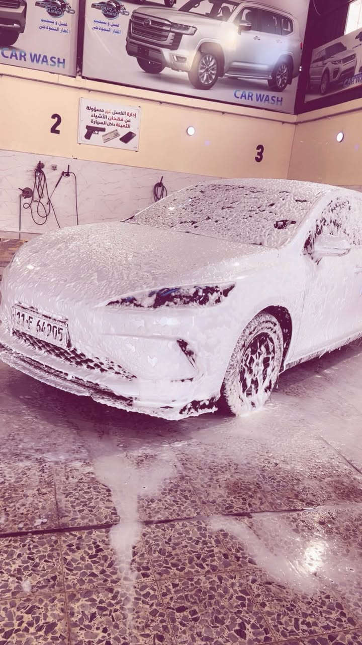السلام عليكم 
BYD للبيع السياره مواصفاتها معروفه مو فول السياره خير من الله تبريدها بعز صيف ثلج السياره مكفوله من كلشي  الي يحب يستفسر *********** السعر 19/200
