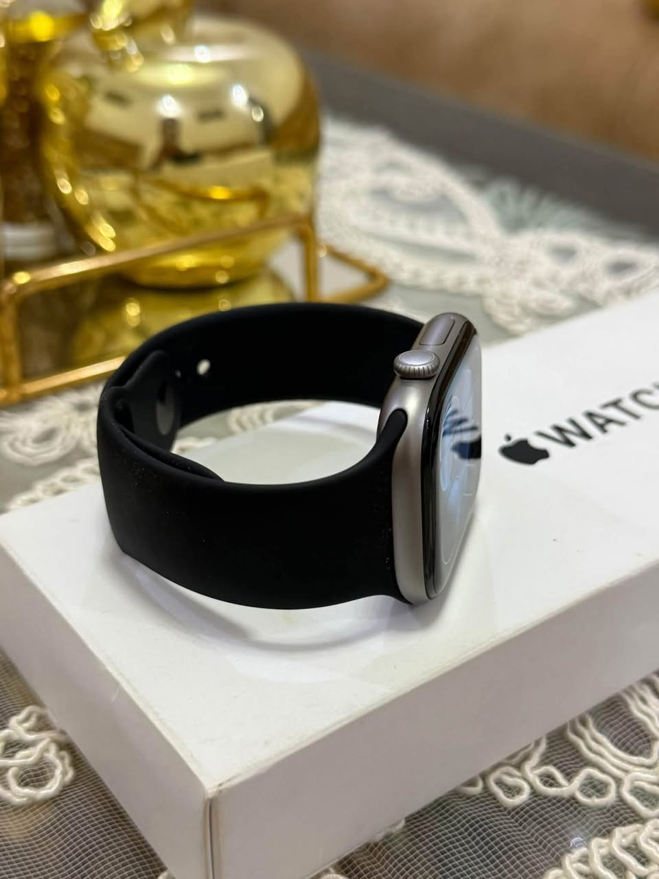 ‏‎ساعة ابل واج سيريس 11
‏‎حجمها : 46mm
‏‎نسبة البطارية : 100 %
‏‎نسبة النظافه : 100%
‏‎السعر : 415 الف وبيها مجال بسيط جدا
رقم الموبايل :***********
غراضها كاملة ‎الاصليات الساعة استخدام قليل وبعدها داخل الضمان  
مكاني بغداد كرادة

نص مكتوب في الصور:
- Apple Watch Series 11 الرقم التسلسلي: H4QRP26715 الضمان المحدود تاريخ انتهاء الصلاحية 29 تشرين الثاني 2026 جهازك مشمول بتغطية: خدمة المكونات المادية الدعم عبر المحادثة والاتصال الهاتفي تعرّف على المزيد حول المزايا التي أحصل عليها...