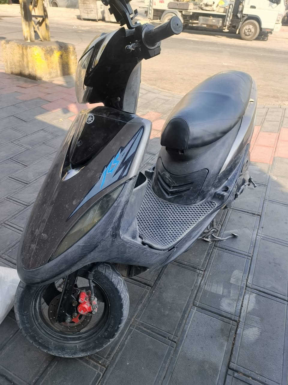 ماكس عدلة شرط م مفتوحة خرسة عوزها ترتيب بسيط وياها كفر كامل أبيض ٤٥٠ بيها مجال بسيط بغداد طوبجي***********
