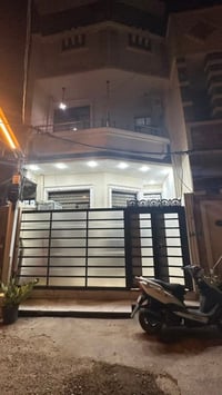 دار للبيع مساحه ٧٠ يحتوي على ٤ غرف نوم + صاله موقع الطي شارع عباس بل ب...
