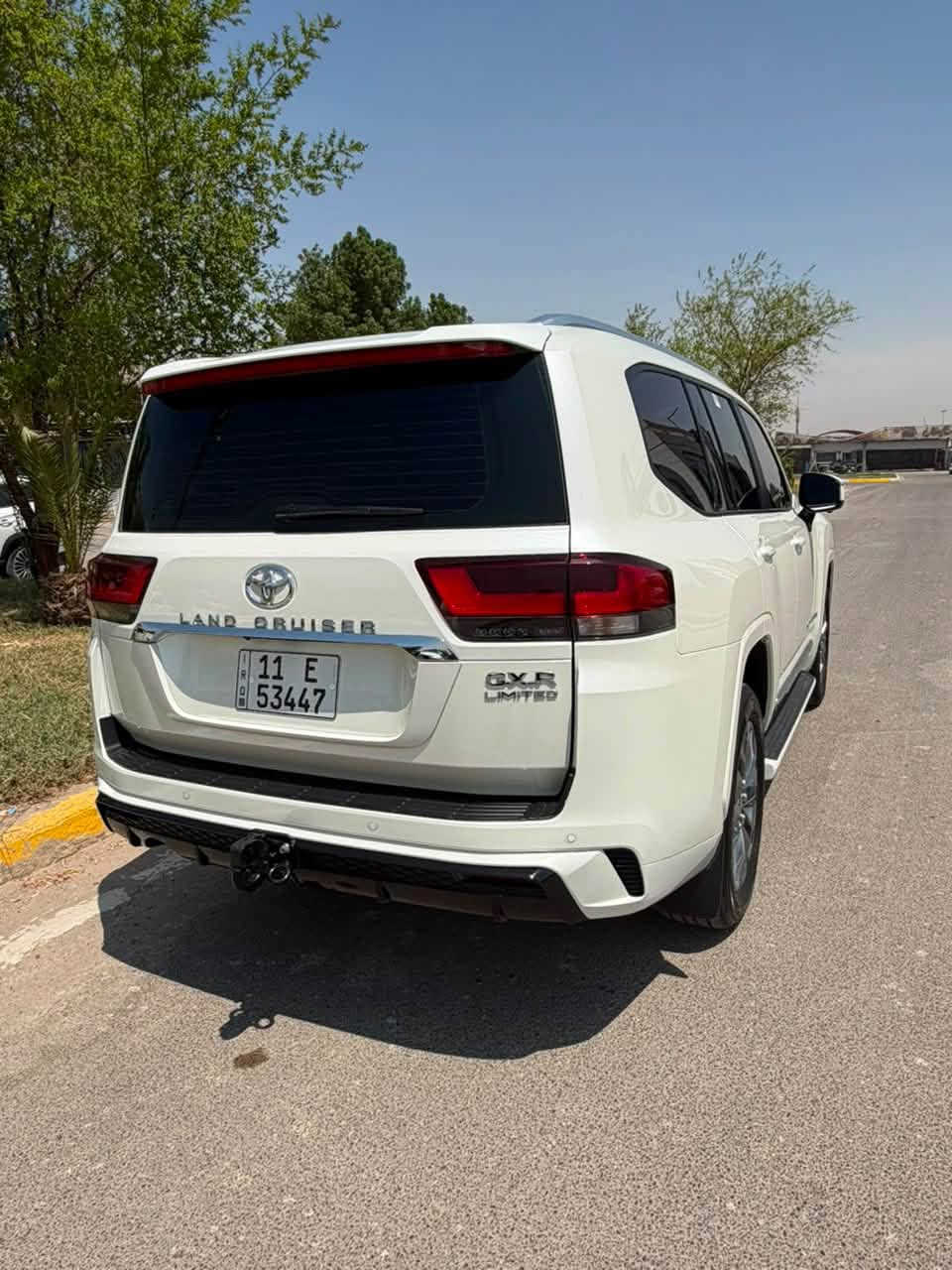 لاندكروزز جديدة كولش🎌
2024 بريم
 اصل فول مواصفات واحد عل واحد ماشيه11 الف شرط زيرو كفاله عام من الرصعه 
رقم بغداد بسمي شخصيا
مغلفة ppf بلكامل ضمان اصلي 
 السعر 685 ورقة فقط
 السياره أخت الزيرو
 مكانها بغداد 
للاستفسار:***********
