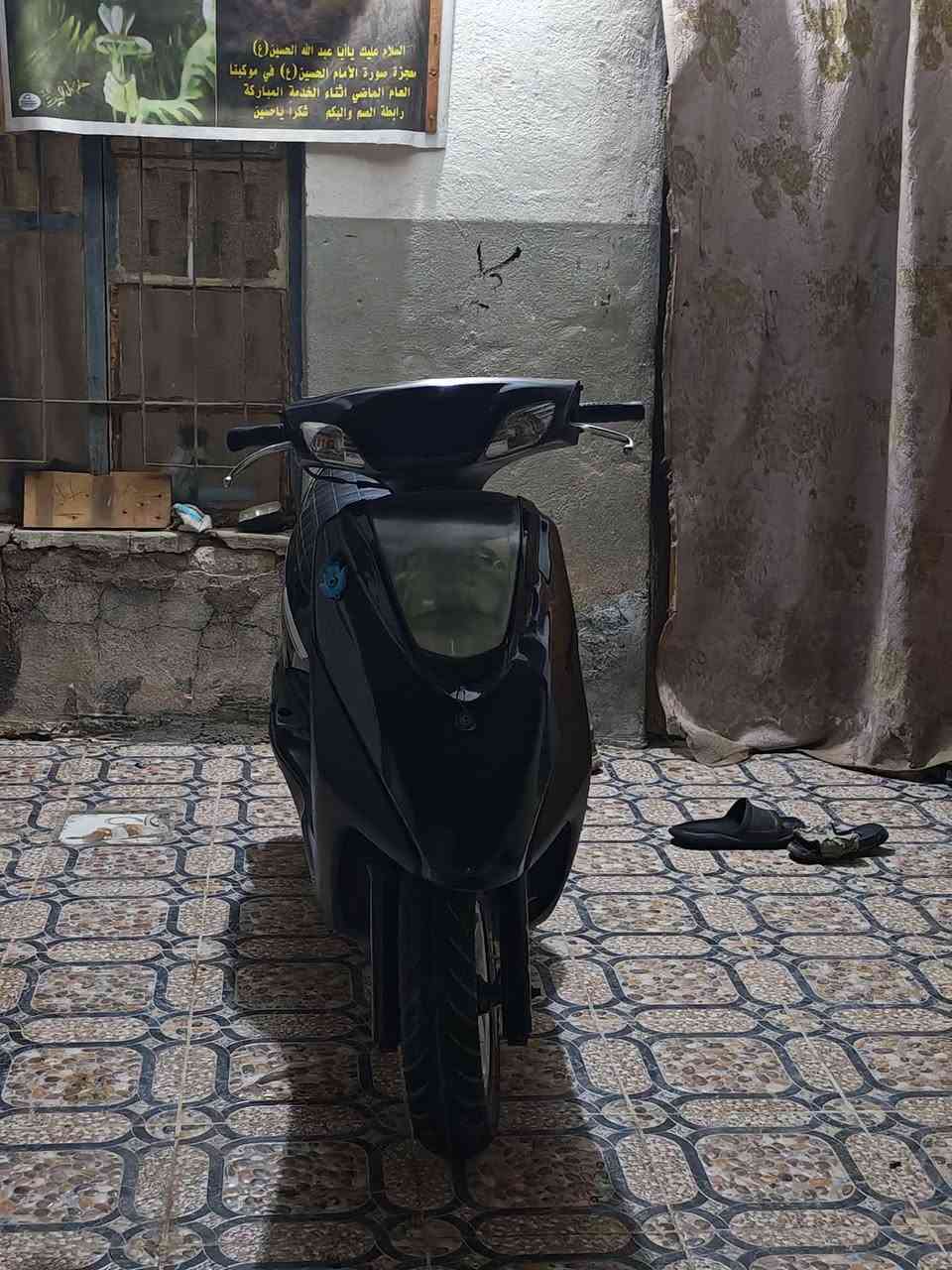 سلام عليكم
دراجه بريز فحل للبيع رقم شاصي وكفرات واحد
توني مسوي ولفاتها وكامله مكينه شغاله كهربائيات شغاله بيها لايت كامكو بوليسي اصفر ولدراجه على ايدي
رايدها ب450وبيها مجال عنواني ناصريه قضاء الرفاعي  ***********
